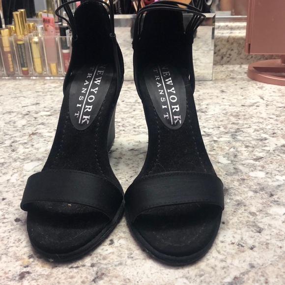 Black wedges - Picture 2 of 3